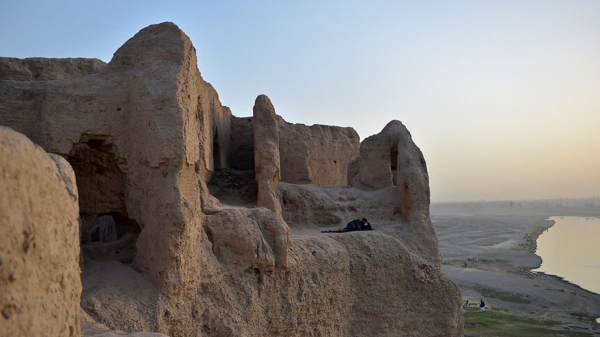 Fotky: Žili tu dávní sultánové. Teď komplex slouží těm, které vyštval Tálibán